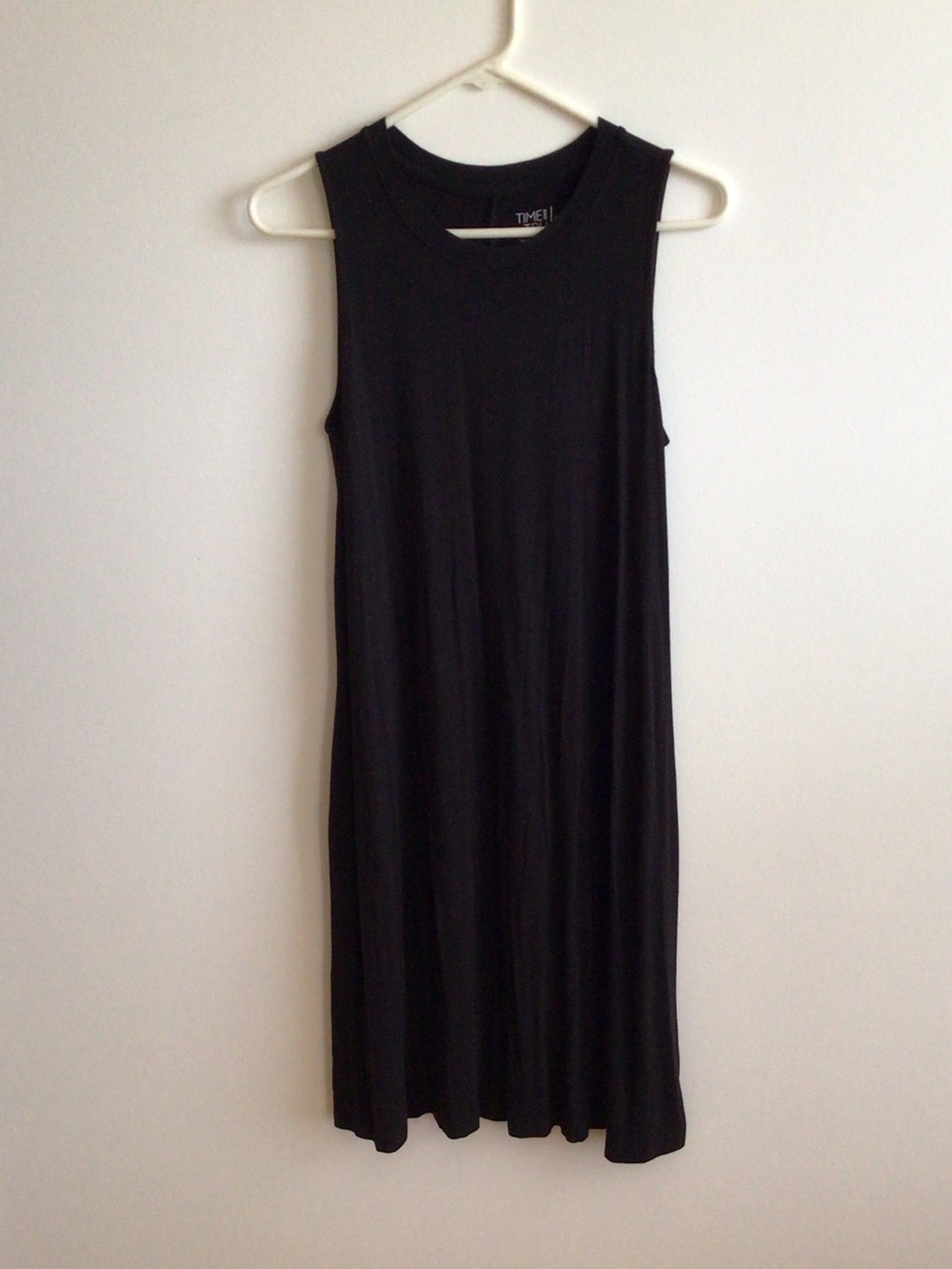 Sleeveless Black Women's Dress - Classic Casual